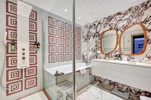 Habitación Doble Deluxe del hotel Juliana Paris