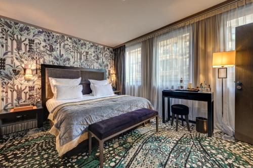 Suite Familiar del hotel Juliana Paris. Foto 1