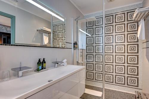 Suite Familiar del hotel Juliana Paris. Foto 3