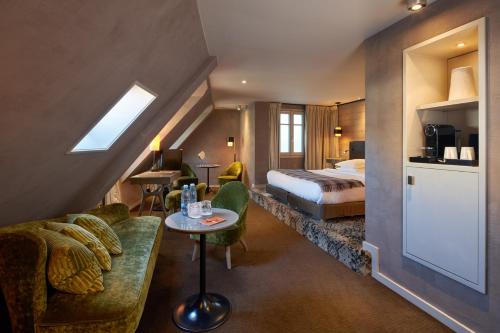 Suite Junior del hotel Le Pavillon Des Lettres. Foto 5