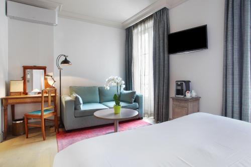 Habitación Doble Superior del hotel Le Robinet d'Or. Foto 3