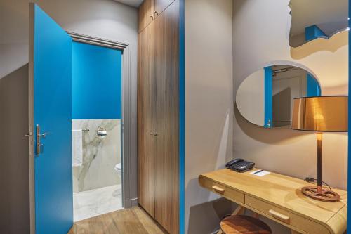 Suite Junior del hotel Le Robinet d'Or. Foto 3
