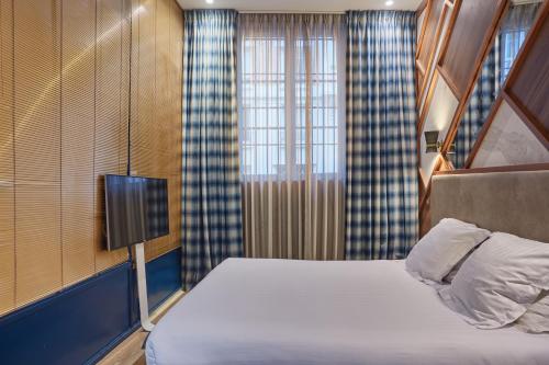 Suite Junior del hotel Le Robinet d'Or. Foto 8