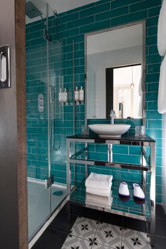 Habitación Clásica con acceso al spa del hotel Les Matins De Paris and Spa