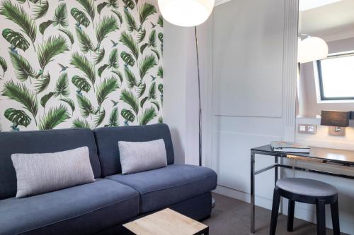 Suite junior con acceso al spa del hotel Les Matins De Paris and Spa. Foto 1