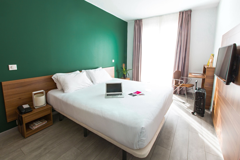 Habitación económica doble del hotel The Social Hub Paris La Defense. Foto 3