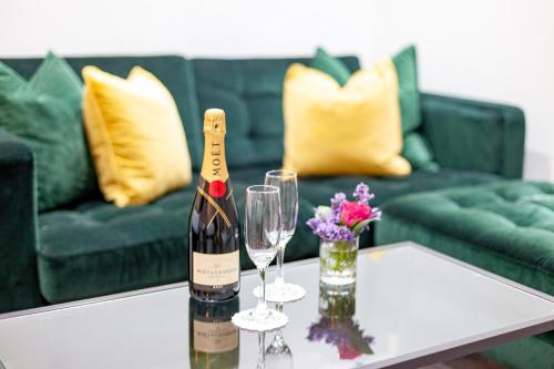 Habitación Cuádruple con ducha del hotel Shepherds Bush London. Foto 1