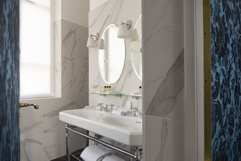 Habitación Deluxe doble del hotel Odéon By Malone. Foto 11