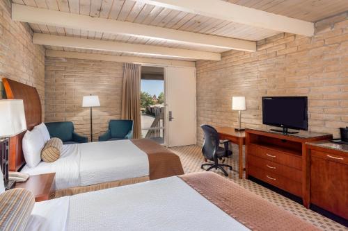 Habitación Estándar - 1 cama grande del hotel Kayenta Monument Valley Inn. Foto 5