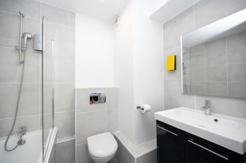 Apartamento 1 habitación Accesible 2 Camas individuales 1 Cama doble kitchenette del hotel Staycity s, Paris Gare De L'est. Foto 4