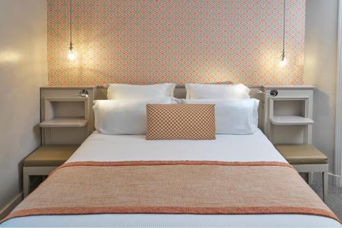 Habitación Doble Clásica del hotel Vic Eiffel