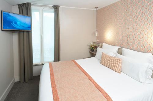 Habitación Doble Superior del hotel Vic Eiffel. Foto 7