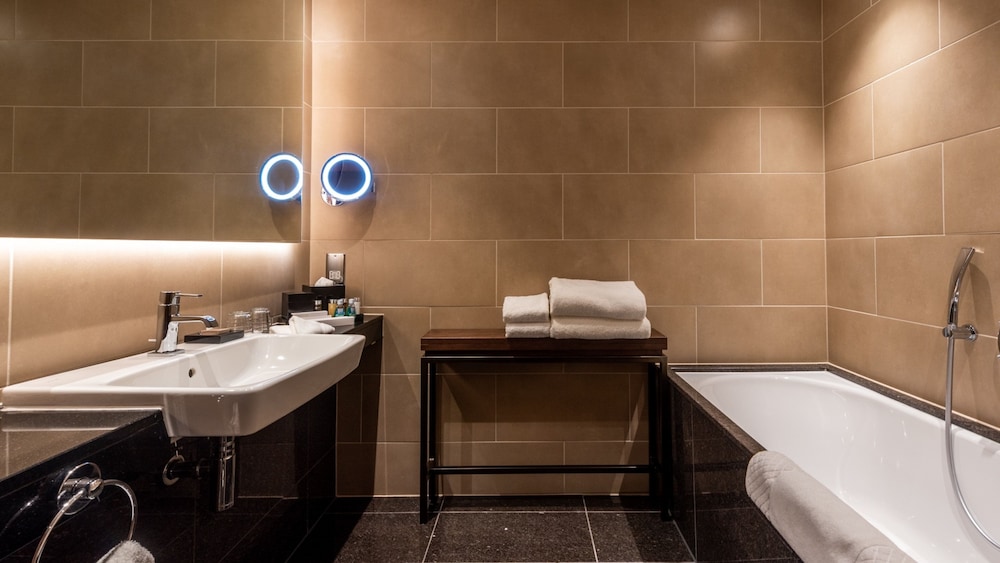 Suite junior, 1 cama de matrimonio grande del hotel Intercontinental London - The O2, An Ihg. Foto 7