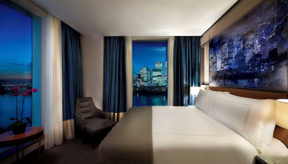 Habitación clásica, 1 cama de matrimonio grande, accesible para personas con discapacidad del hotel Intercontinental London - The O2, An Ihg. Foto 8