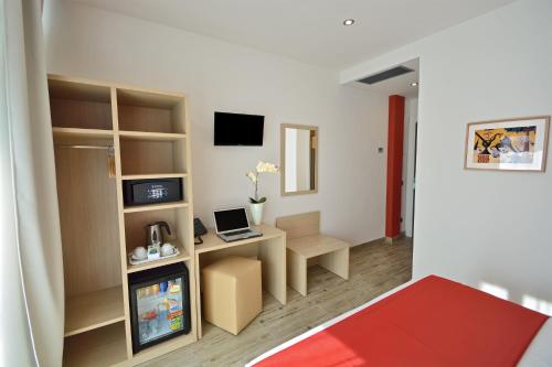 Habitación Doble Superior - 1 o 2 camas del hotel Luxor Florence. Foto 1