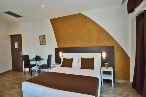 Suite Junior del hotel Luxor Florence. Foto 4