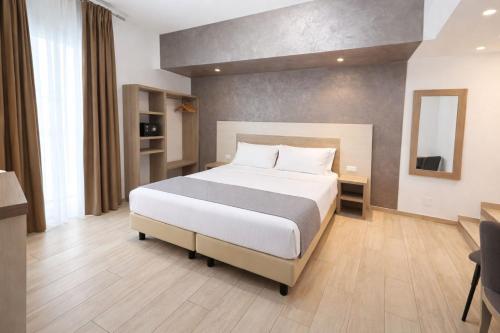 Estudio con balcón del hotel Luxor Florence