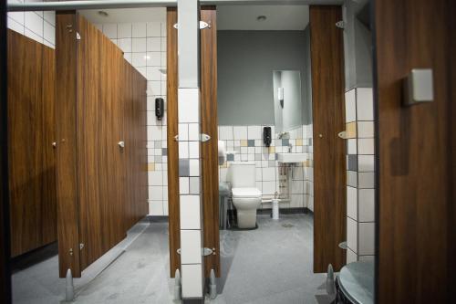 Habitación Triple con baño compartido del hotel Publove @ The Crown, Battersea - Hostel