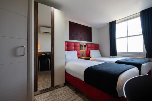 Habitación Doble Clásica - 2 camas del hotel Simply Rooms and Suites