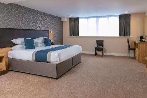 Habitación Superior con cama extragrande - Adaptada para personas de movilidad reducida del hotel Best Western Northfields Ealing