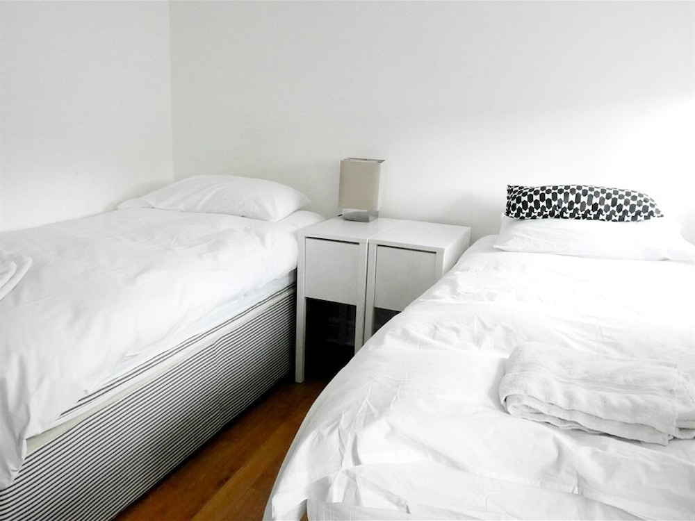 Habitación doble, baño compartido del hotel Kew Studios and Rooms