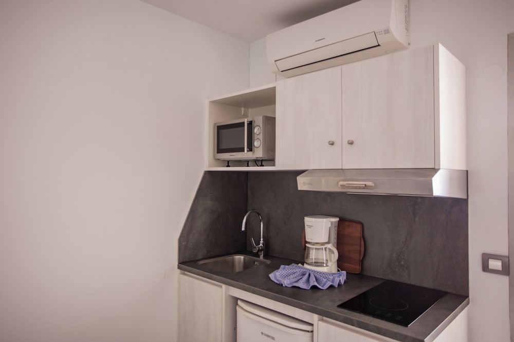 Suite estudio junior del hotel Servatur Casablanca Suites and Spa - Adults Only. Foto 4