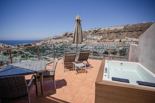 Suite with Balcony High Floor del hotel Servatur Casablanca Suites and Spa - Adults Only. Foto 6