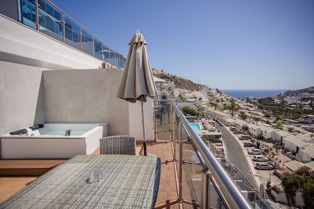 Suite junior (Superior) del hotel Servatur Casablanca Suites and Spa - Adults Only. Foto 4