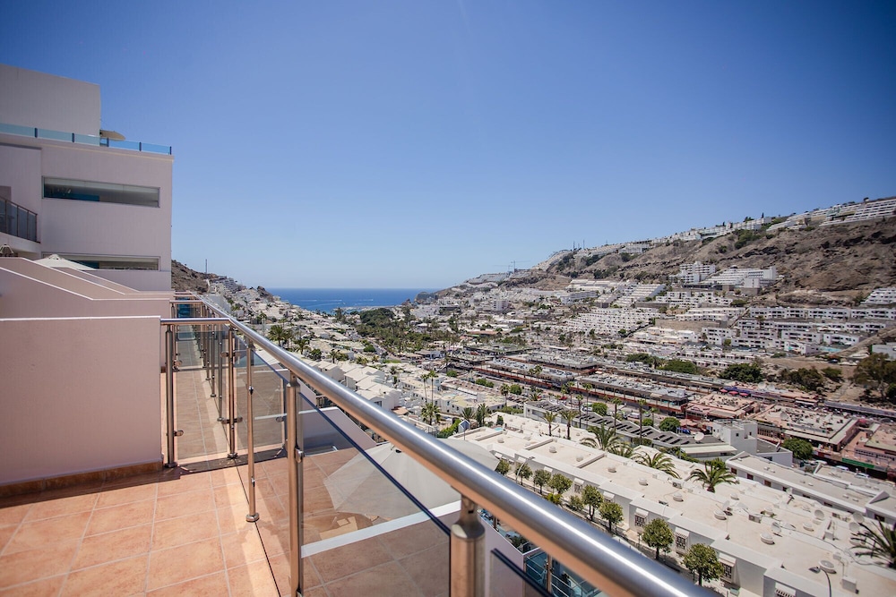 Suite junior, balcón (superior) del hotel Servatur Casablanca Suites and Spa - Adults Only. Foto 7