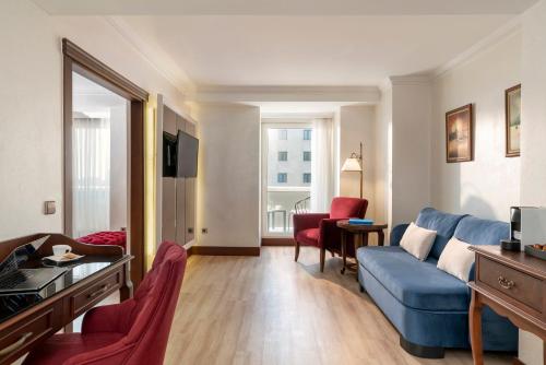 Suite con terraza del hotel Occidental Taksim. Foto 10
