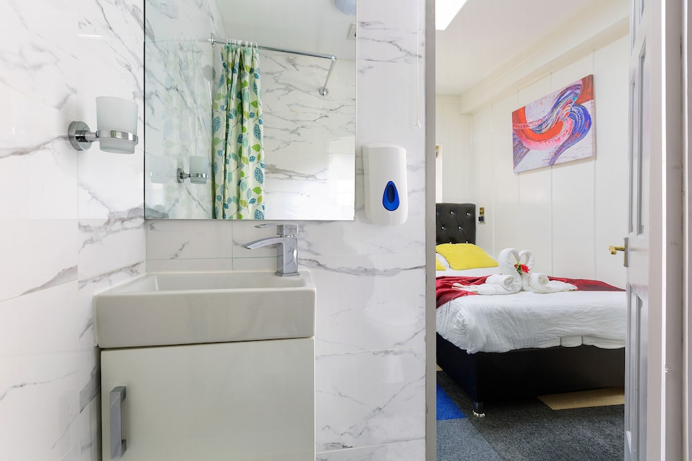 Habitación individual, accesible para personas con discapacidad, baño privado (Budget room) del hotel Central Hoxton Shoreditch. Foto 7