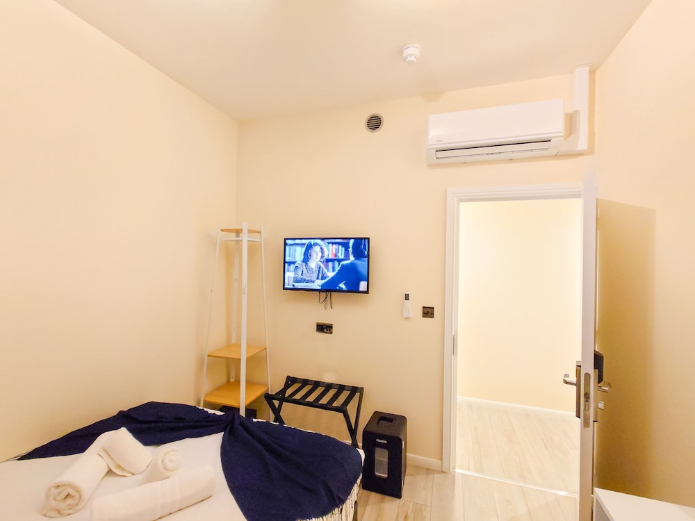 Habitación estándar doble, baño privado (Ground Floor No Window) del hotel Central Hoxton Shoreditch. Foto 3