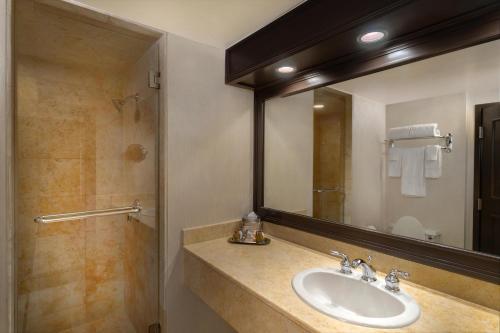 Suite Petite del hotel Treasure Island - TI Las Vegas Hotel & Casino. Foto 2