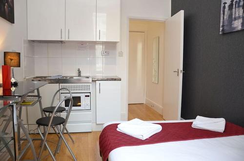 Estudio Doble Deluxe del hotel Hyde Park Talbot Square Apartments. Foto 20