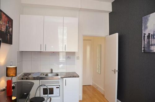 Estudio Doble Deluxe del hotel Hyde Park Talbot Square Apartments. Foto 32
