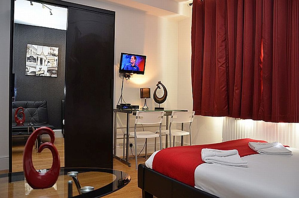 Estudio familiar, 1 cama doble con sofá cama del hotel Hyde Park Talbot Square Apartments. Foto 3