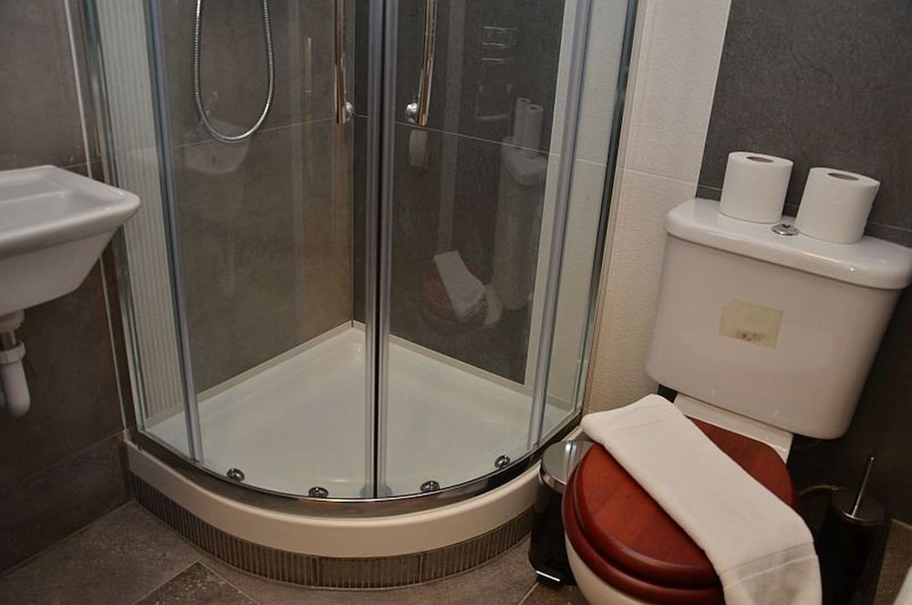 Estudio familiar, 1 cama doble con sofá cama del hotel Hyde Park Talbot Square Apartments. Foto 12
