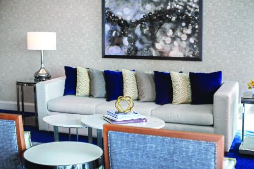 Suite Elite con cama extragrande del hotel Mandalay Bay Resort and Casino. Foto 4