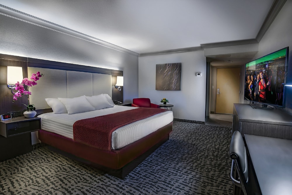 Elite 1 Cama King del hotel The STRAT Hotel, Casino & Tower. Foto 1
