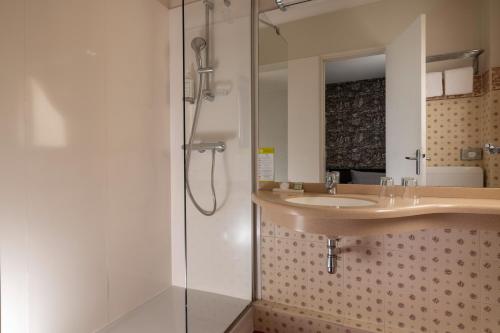 Habitación Doble - 2 camas del hotel Clément. Foto 6