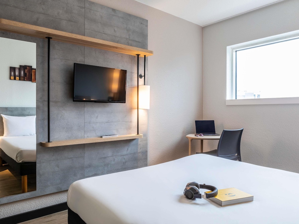 Habitación doble superior, 1 cama doble del hotel Ibis Budget Porte De Montreuil. Foto 3