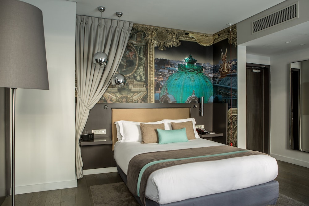 Habitación estándar del hotel Indigo Paris Opera. Foto 4