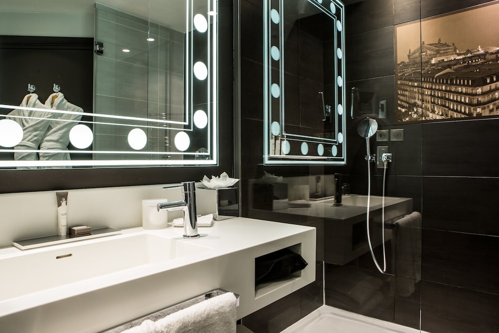 Habitación Premium, 2 camas individuales del hotel Indigo Paris Opera. Foto 10