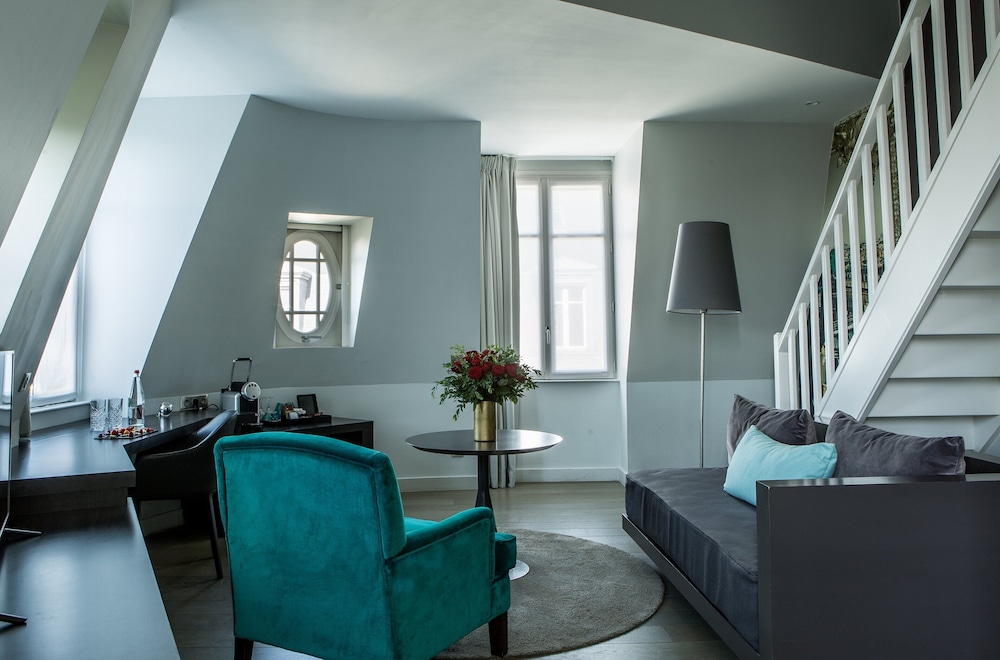Suite, 1 habitación (Eiffel Tower View) del hotel Indigo Paris Opera. Foto 4