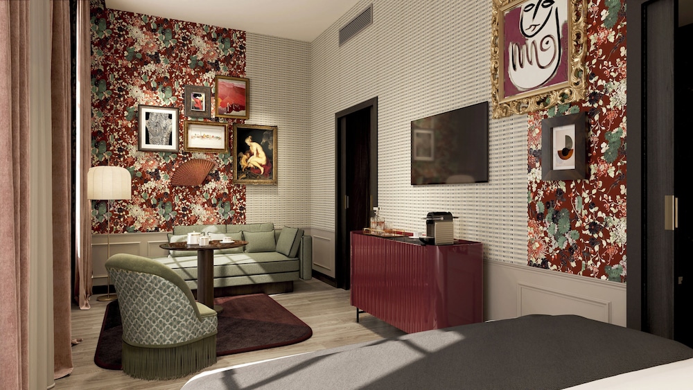 Habitación Premium, 1 cama de matrimonio con sofá cama del hotel Indigo Paris Opera. Foto 1