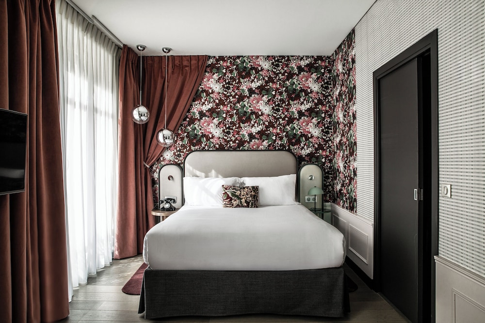 Habitación Estandar del hotel Indigo Paris Opera. Foto 5