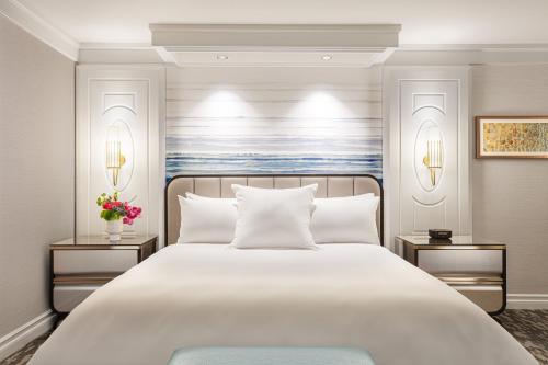 Habitación Premier adaptada para personas con discapacidad - Cama extragrande del hotel Bellagio, a Luxury Collection Resort & Casino, Las Vegas. Foto 2