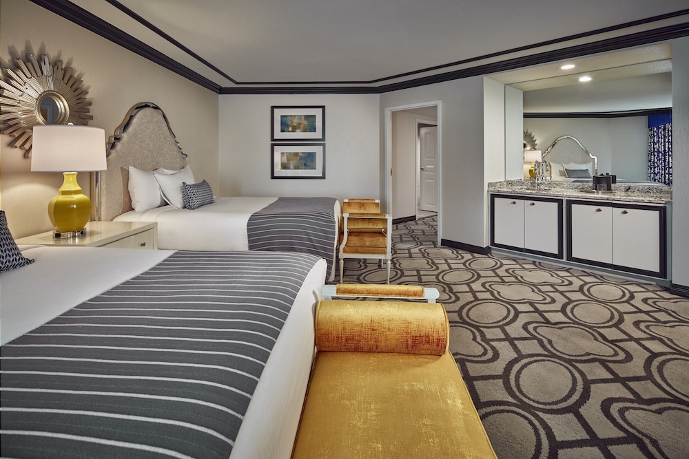 Bordeaux Lemans Suite 2 Queens del hotel Paris Las Vegas Resort and Casino. Foto 1