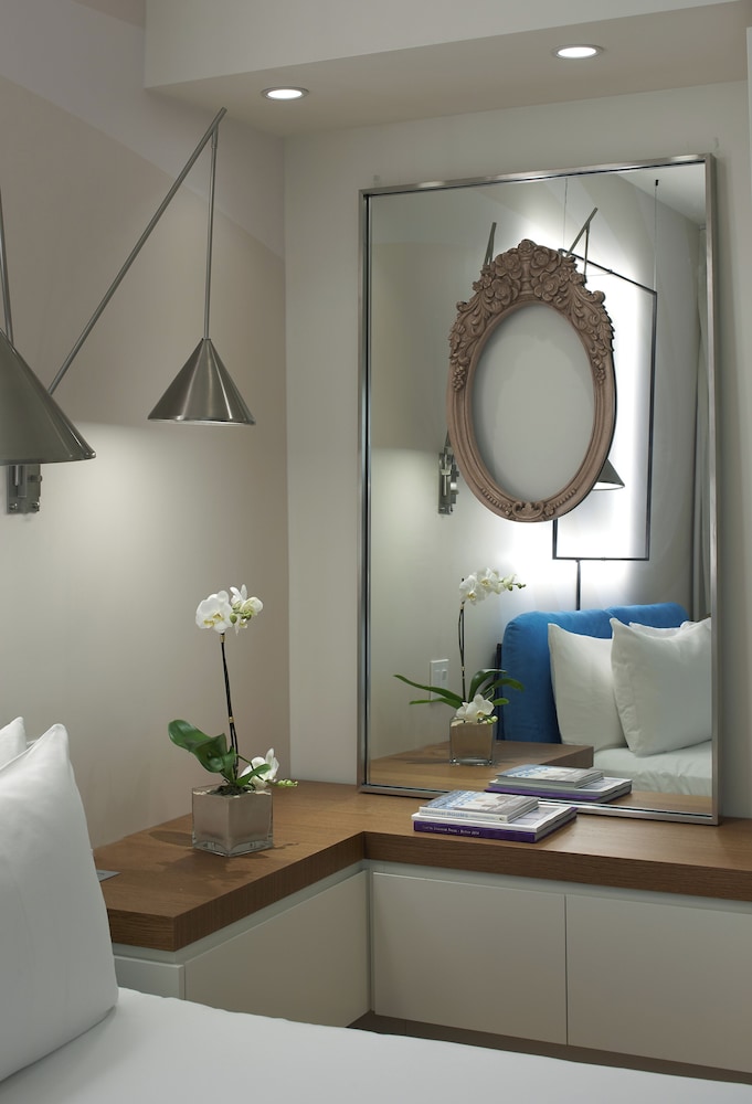 Suite King de 1 dormitorio del hotel The Valorian Los Angeles, Curio Collection by Hilton. Foto 1
