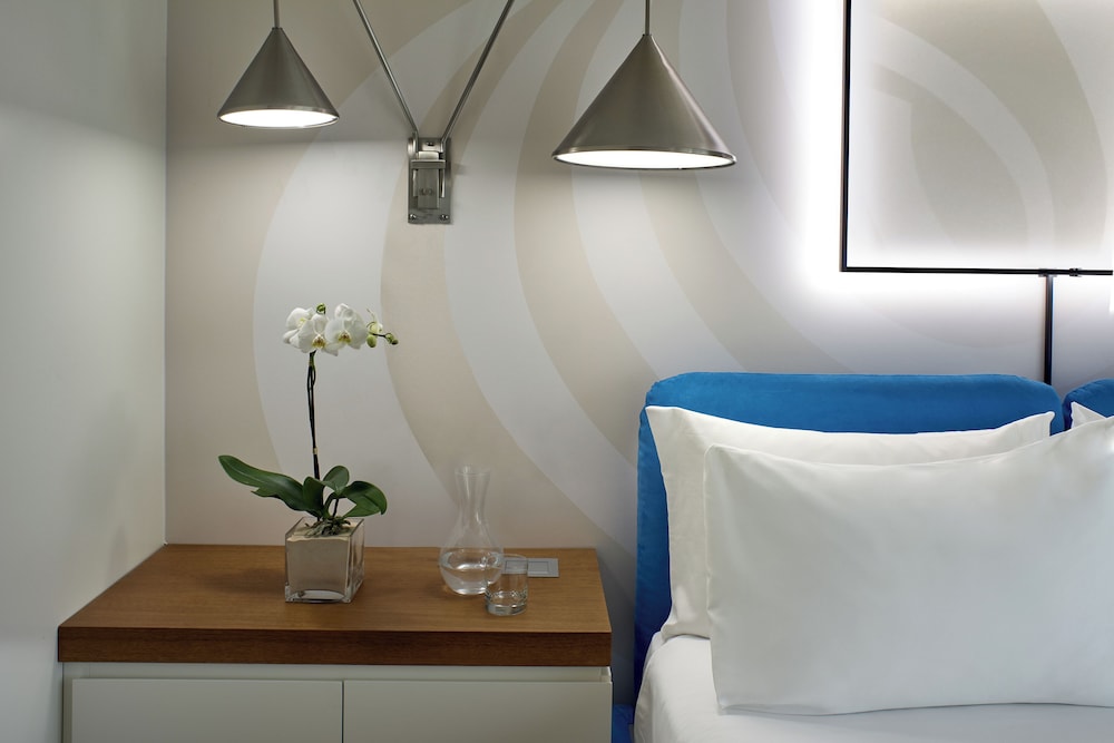 Suite Estudio King Deluxe del hotel The Valorian Los Angeles, Curio Collection by Hilton. Foto 5